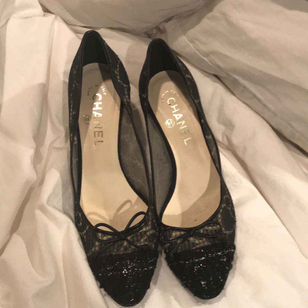 COPY - Chanel 2 Inch Heels Black Tweed Cap Toe Size 38